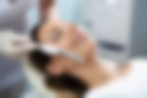 限时优惠！现在预约杭州众意口腔门诊部的牙齿矫正，仅需6800元起，原价8000元起，优异机会，快来体验吧！
