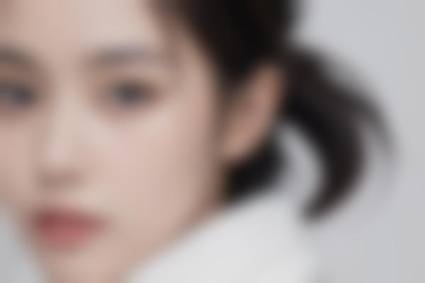 治疗过程是否?</p>
<p>郑州枝蔓医疗美容诊所配备百级层流手术室和欧盟认证的光电设备,从治疗环境到仪器都严格消毒。于医生团队坚持“小损伤原则”,治疗前会通过皮肤检测仪分析问题根源,避免过度治疗。术后详细的护理指南,包括防晒、保湿等关键步骤,确保持久稳定。</p>
<h3>关于治疗和周期