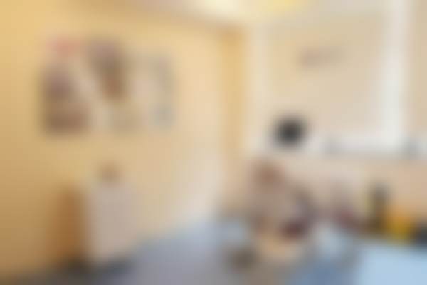 岳阳优伢仕口腔门诊部